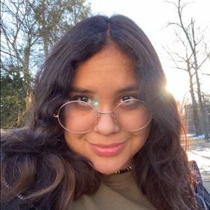 Meet your Posher, Elizabeth